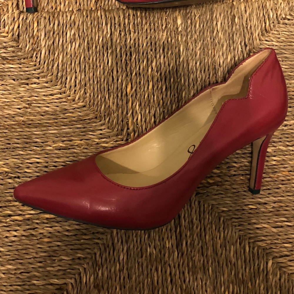 Charly Amar Dark Fushia Heels 6.5
